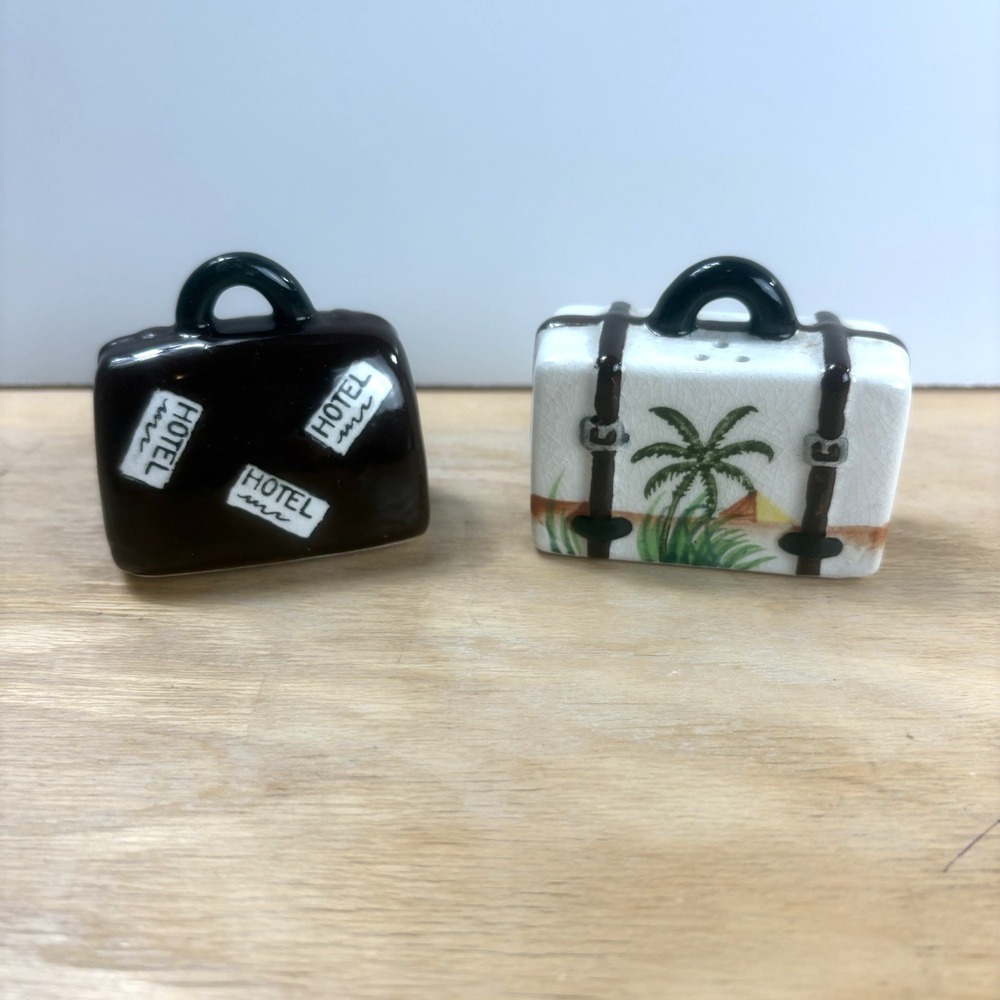 Vintage Ceramic Salt & Pepper Shaker Set Travel Luggage Kitschy Palm Tree Hotel